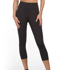 Marshalls Black Crop Workout Leggings, Size Xs, no pockets.